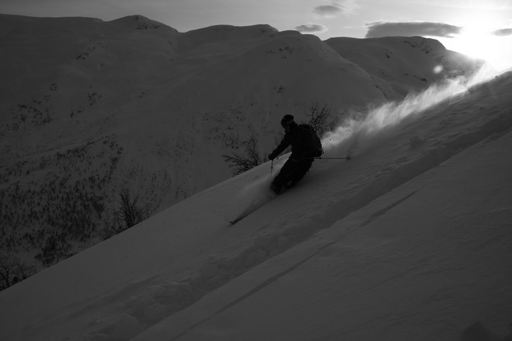 Foto: Robert Tellvik. Åkare: Joel Larsson.