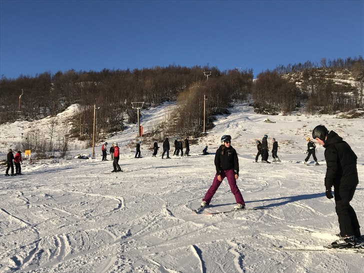 Full fart i barnebakken????
.