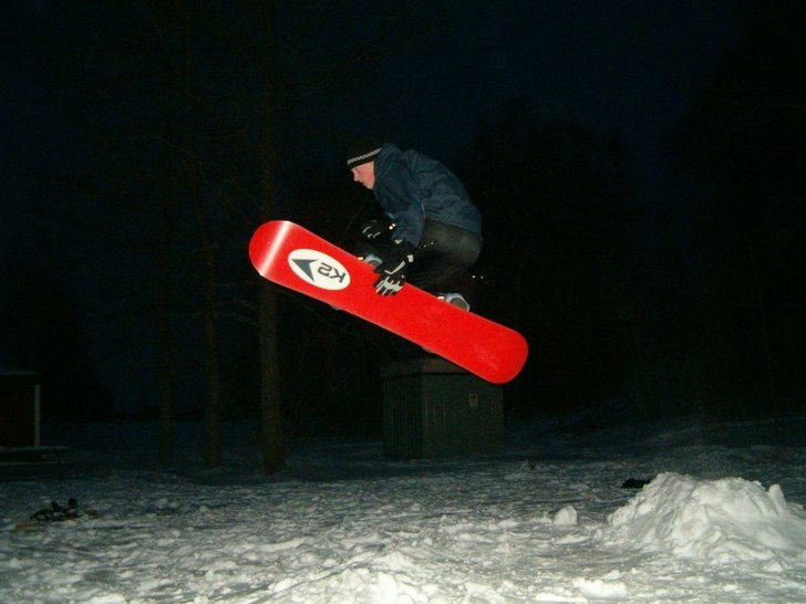 trycker en liten hemma i pulkabacken hehe . Foto: Erik Persson. Åkare: Krille S.