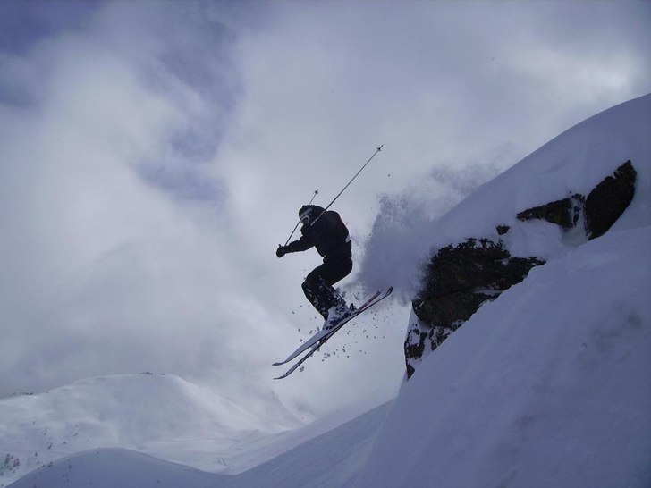 Foto: *. Åkare: Sammy.