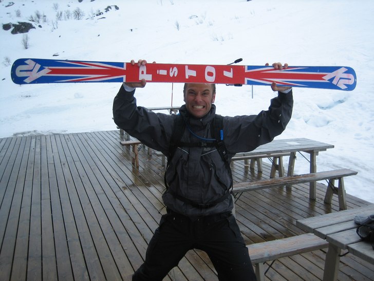 W lite avundsjuk på Johans skidor.... Foto: Anders Nilsson. Åkare: Wangler.
