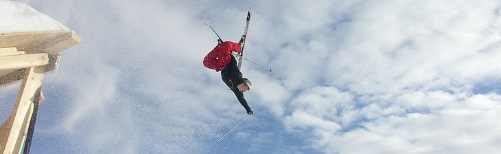 En solig eftermiddag på niporna i Luleå. Kvälle. Foto: Timmy Kristoffersson. Åkare: Jonas Andersson.