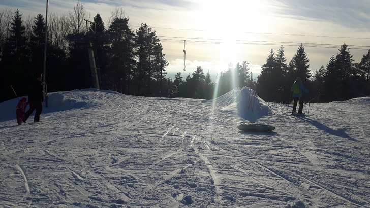 Mye nysnø sol og lykke
.