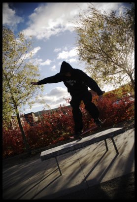 Nose slide utförd av Jonas.. Foto: Robin Ylvinger. Åkare: Jonas.