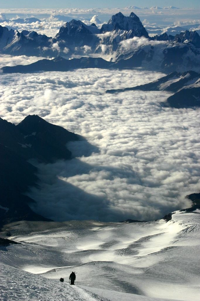 Kallt och blåsigt, ca 5200möh. Foto: Daniel Carlsson. Åkare: Ett annat team.