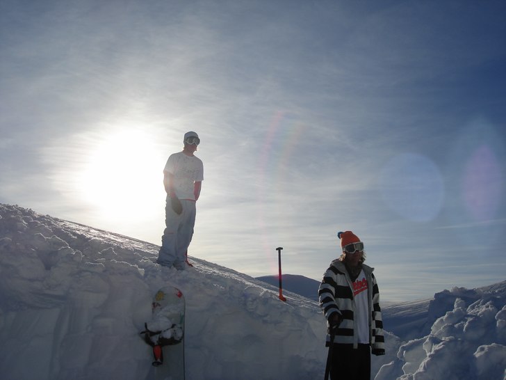 Philip & Chess bygger kick. Foto: Göran Eriksson.