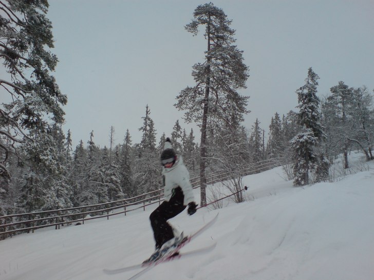 tog kortet lite sent. Foto: Jocke. Åkare: Matte (jag).