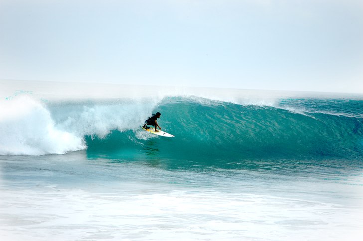 swell of the decade. Foto: Fredrik Hvass. Åkare: Cristiano Rodriguez.