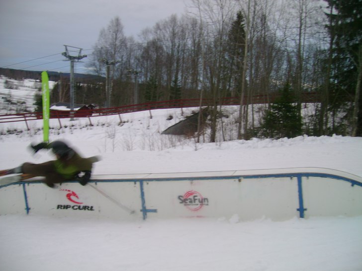 och hon gör de igen =). Foto: JAG LISA JILKA. Åkare: agge jonasson.