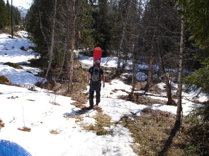 Inte alla snowboardåkare sitter och röker i park. Foto: Ralf Nyren. Åkare: Olof Appelblad.