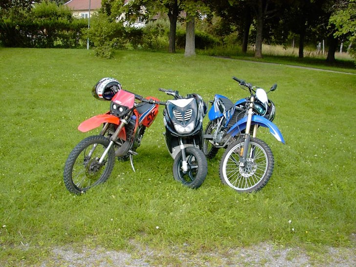Min aerox som är i mitten.

70cc och lite allt . Foto: Dick Söderström.