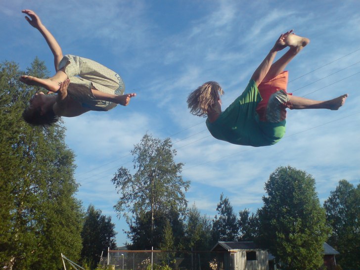 Jag gör lincon me nån konstig misslyckad grab oc. Foto: Sandra Lundin. Åkare: Johan och Fredrik.