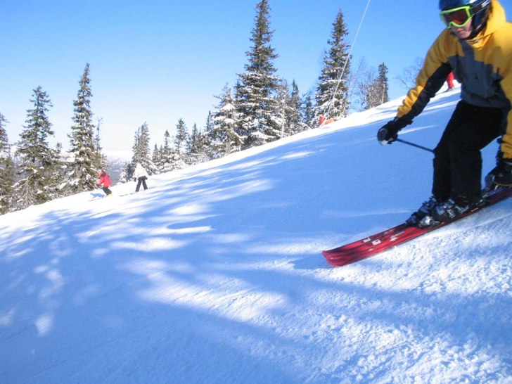 Min tjej som tagit bilden, och jag själv som åke. Foto: Carin Andersson. Åkare: Simon Kreu.