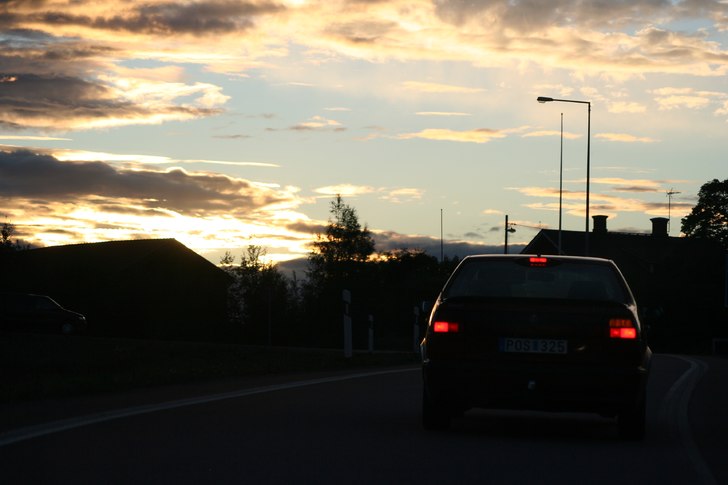 den här bilden tog jag i somras ifrån en bil. Foto: olof nyman. Åkare: bil.