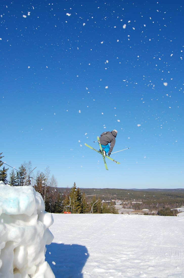 snor på en sw 9a. Foto: axel fältström. Åkare: erik andersson.
