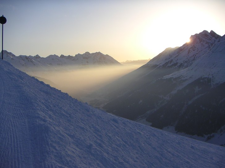 Solen håller på att gå upp =). Foto: Veronica Andersson. Åkare: ....