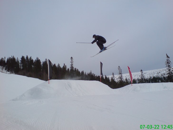 360 sajfteeeeeeej grab, svarta linjen.. Foto: Michael Wikström. Åkare: Gustaf Wikström.