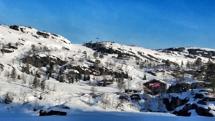 Strålende vær i dag:)
Påsken nærmer seg og det.