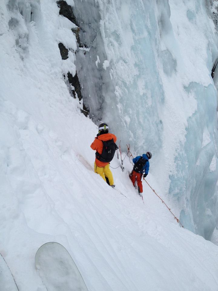 rappel. Foto: Daniel Rammeskov. Åkare: Nicklas Barman, Anders Holmgren.