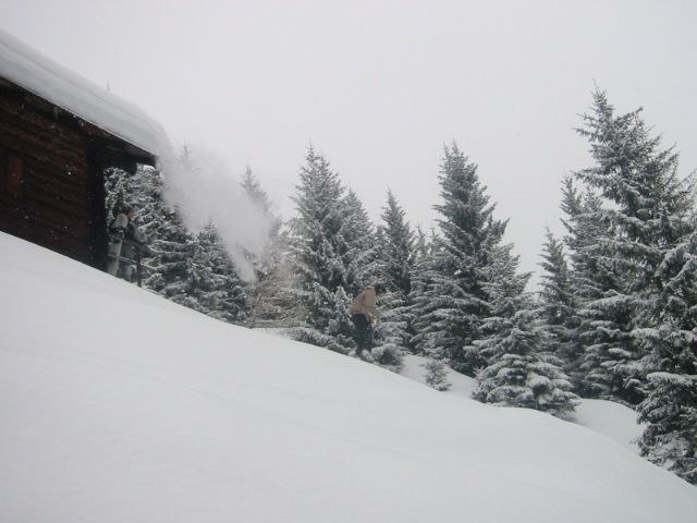 ett ganska läskigt takdropp där det knakade o br. Foto: Rikard Lindqvist. Åkare: Love Göransson.