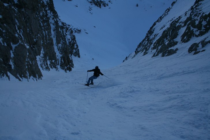 Helena rockar loss i bananen.. Foto: Jonas Tufvesson. Åkare: Madame X.