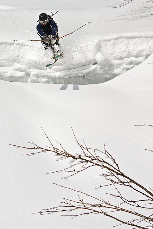 Härlig dag med massor av ny snö i Happo One, Jap. Foto: David Clemensson. Åkare: Alexander Thurban.
