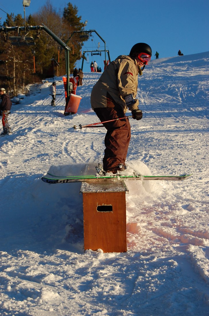 Kör på boxen. Foto: Oskar Nordling. Åkare: Niklas Roginder (Jag).