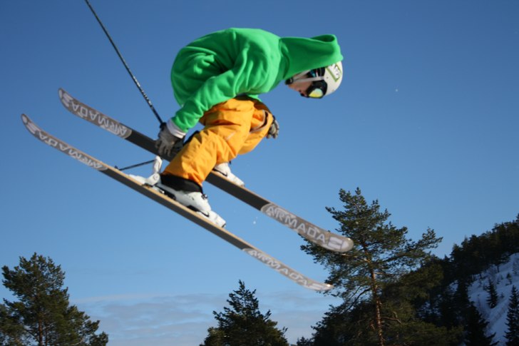 snurr. Foto: Joel Löräng. Åkare: Niklas Lindgren.