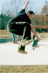 "Tecknet-Boneless"... (notera vänsterha. Foto: Inge Naning. Åkare: Kristian B.