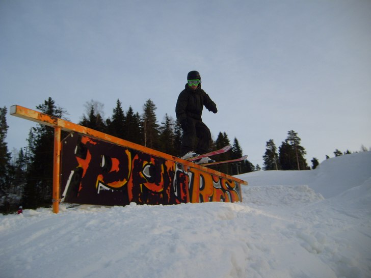 Svättigt, äcligt, fult. Foto: Poni. Åkare: Lucce Lillja.