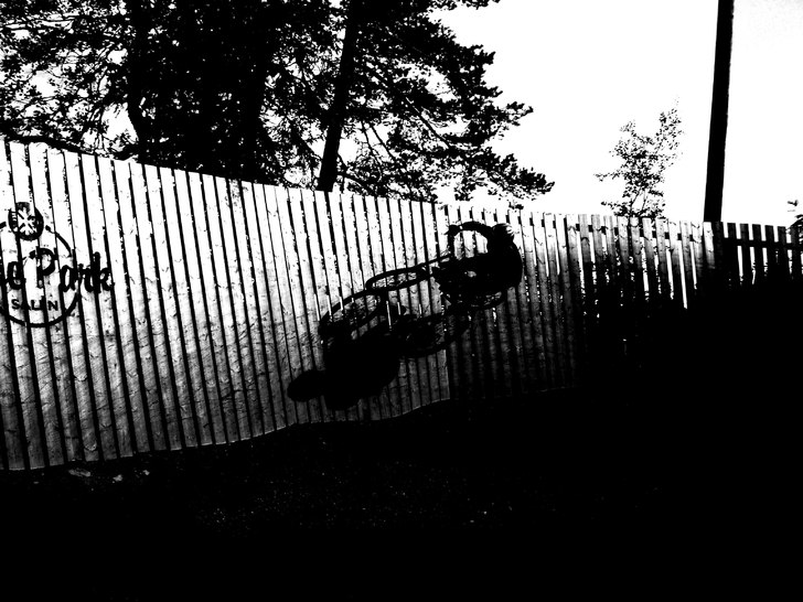 Efter något försök sitter den, med ett jack i h.