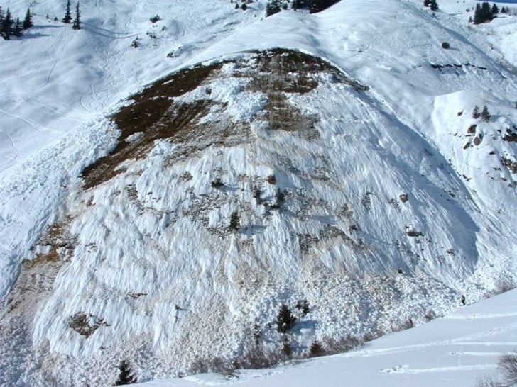 Close Close but no Cigar,
Mont De La Guerre. Foto: Daniel Salomonsson. Åkare: Avalanche.