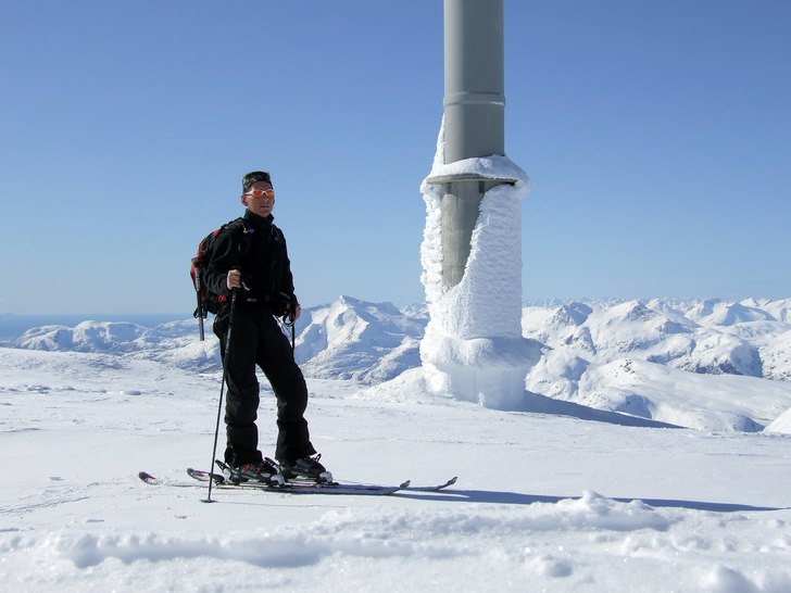 Ahhhh, finially at the top of Sætertinden, the hi. Foto: Olav Solberg. Åkare: Olav Solberg.