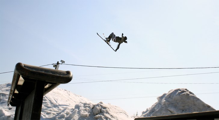 Cork 720 en solig dag. Foto: Markus Nordlund. Åkare: Emil Westman.