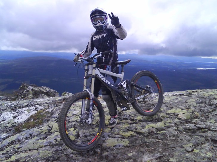 hihi, downhill var sjukt skoj:). Foto: Andreas Olla. Åkare: Mini.