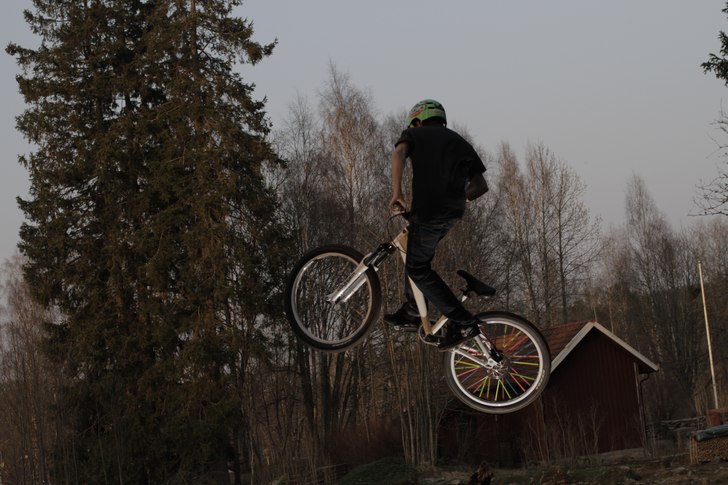 Foto: gustaf peterson. Åkare: felix johansson.