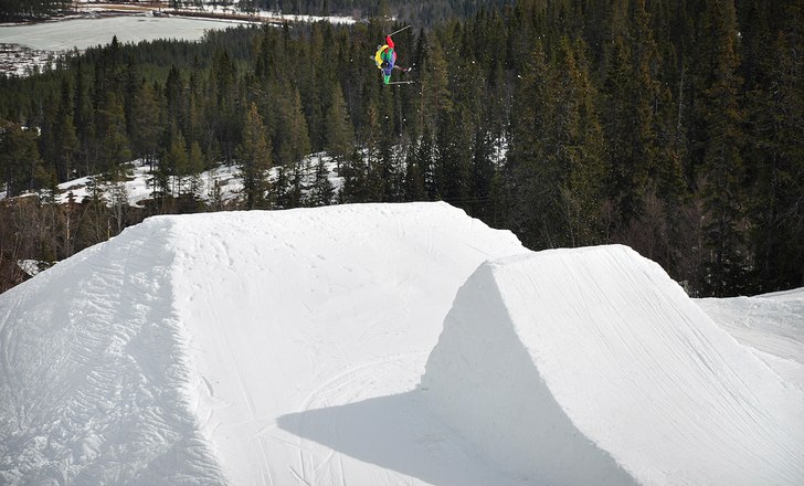 TFJprod's Every Direction: http://vimeo.com/3. Foto: Robbin Gälliner. Åkare: Robin Björklund Jenssen.