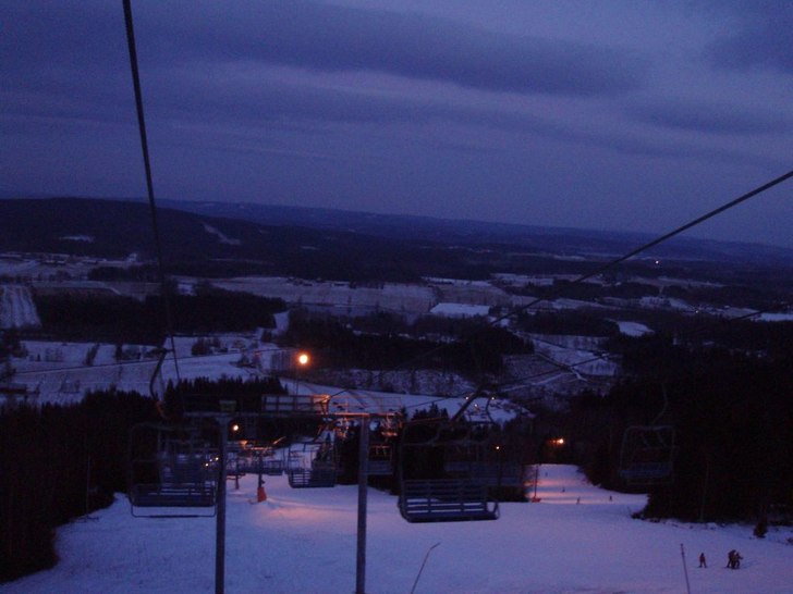 en kväll jag hade jobbat och åkte ner  med lifte. Foto: joakim eriksson.