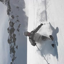 Denna livebands s&aring;ngare har g&aring;tt fr&aring;n fattig r�. Foto: Lintan Hougland. &Aring;kare: Uffe the Singer.