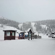 -3 og 5 cm nysn&oslash;!
.