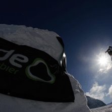 Ytterligare ett hopp under Verbierride 07. Detta v. Foto: Peter Charaf. &Aring;kare: Niklas Kull.