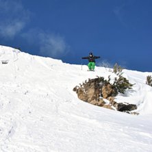 Hoppar klippa i Paris Basin. Foto: Jacob Bengtsson. &Aring;kare: Jonathan Claar.