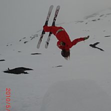 F&ouml;rsta backflipen!. &Aring;kare: Sanna Wikberg.