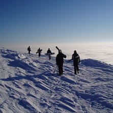 Toppendag. Foto: Viktor Hermansson. &Aring;kare: Kompisar.
