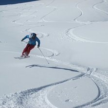 Foto: Tjuvis. &Aring;kare: Jonas Rinde.