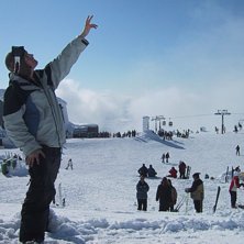 R&auml;tt h&auml;rligt v&auml;der vid kabinbanans topp!. Foto: Jonas Petersson. &Aring;kare: Tobias Sundvall.