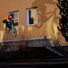 En solig dag den 25 februari n&auml;r vi inte var i Ku. Foto: Simon Lindberg. &Aring;kare: Pontus Jonsson.