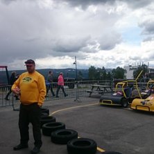 Beitost&oslash;len sommerpark 
Personale i bilbanen vent.