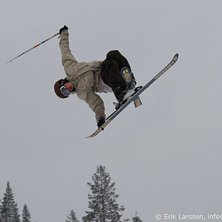 -Maximilliam Smith dropar in &aring;r k&ouml;r en OOOOOO.... Foto: Erik Larsson. &Aring;kare: Maximilliam Smith.