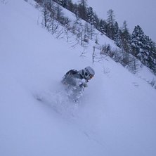 P&aring; v&auml;g ner till Lievre Blanc i Fornet. Osp&aring;rat . Foto: Christopher Adermark. &Aring;kare: Magnus Forssell.